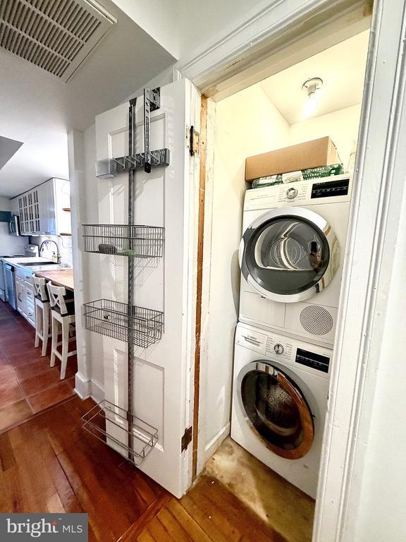 Building Photo - 1412 A St SE