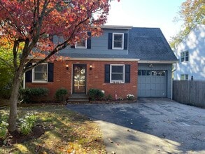 Building Photo - 43 Camp Ave