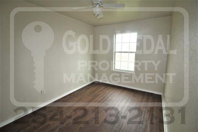 Building Photo - 4008 Pilgram Dr