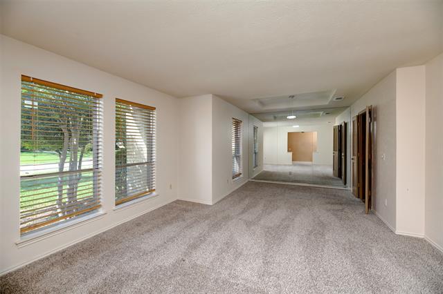 Building Photo - 2121 Stone Creek Dr
