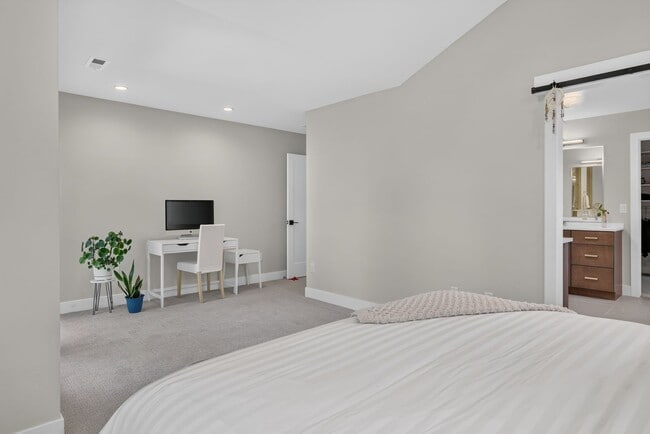 Building Photo - Boulder Living Perfected: Custom 4BR/4BA Modern Farmhouse Near Wonderland Lake