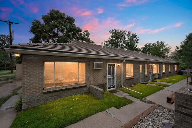 Primary Photo - Charming 1BR Apartment in Denver