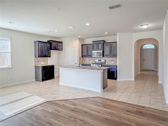 Building Photo - 1117 Genola Dr