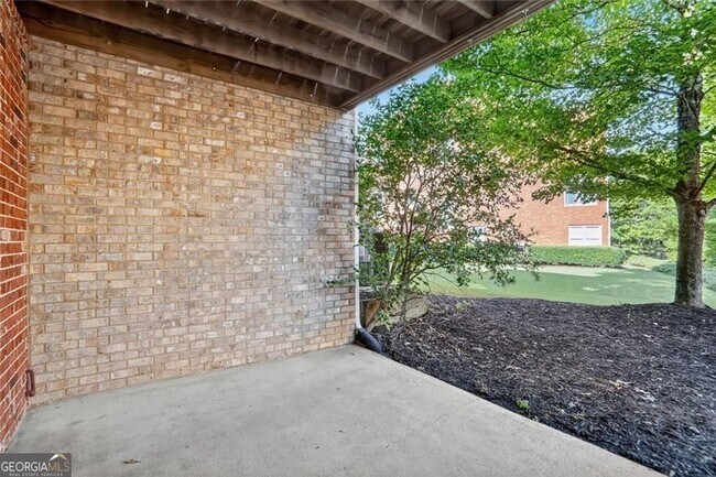 Building Photo - 3006 Riverstone Tr
