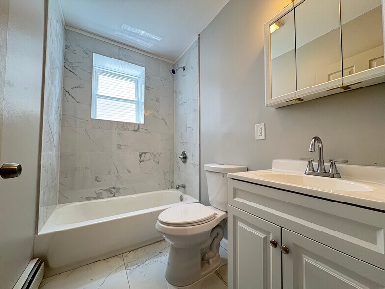Unit 3 - 224 Old Bergen Rd