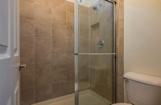 Building Photo - 10 Avenida Vista Esquisita