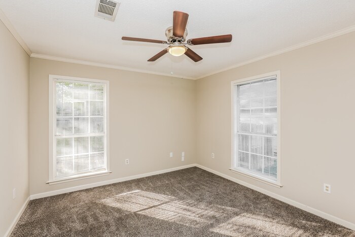 Building Photo - 117 Trace Ridge Dr