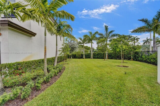 Building Photo - 242 SW 159th Ln