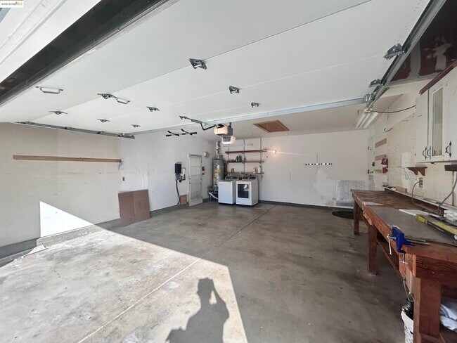 Building Photo - 516 Webster Dr