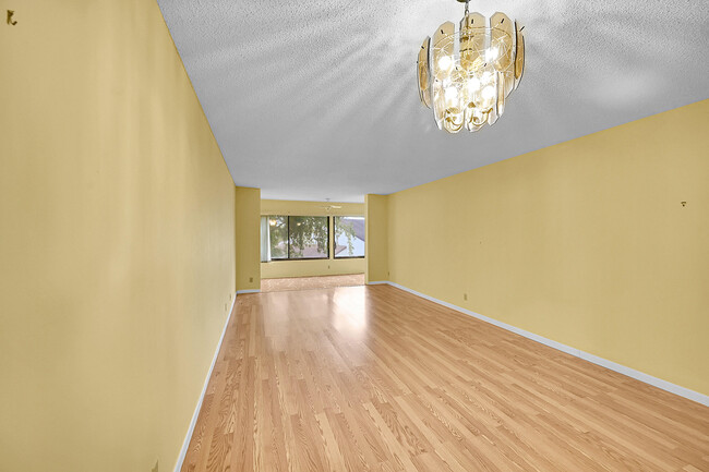 Building Photo - 3154 Via Poinciana