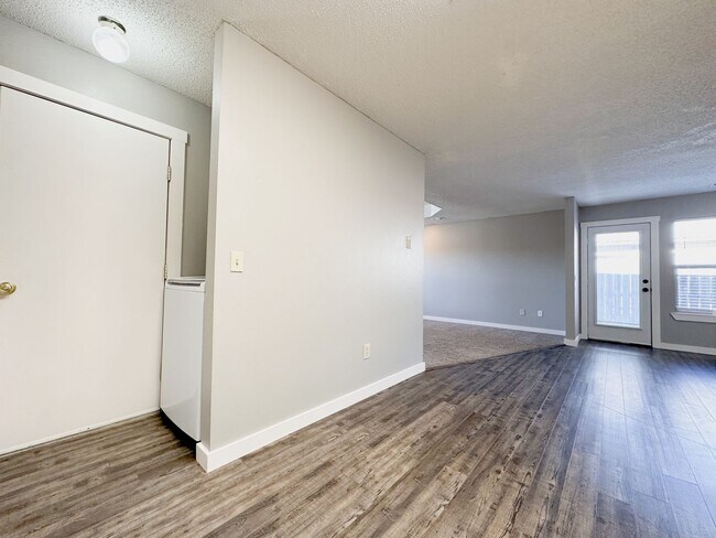 Building Photo - 1444-1446 N Dawn Drive