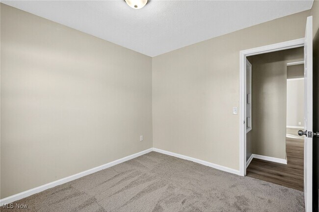 Building Photo - 2185 Stahl Rd