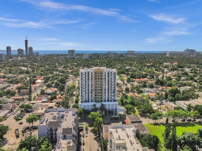 Building Photo - 900 SW 8th St