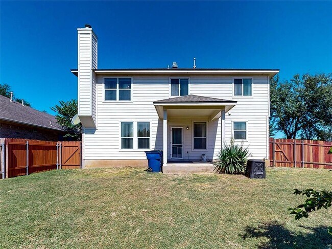 Building Photo - 1600 Silver Spur Cove