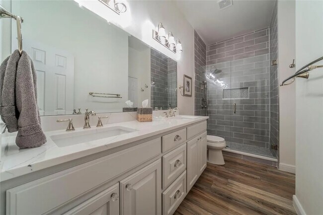 Building Photo - 1510 Pecan Valley Ct