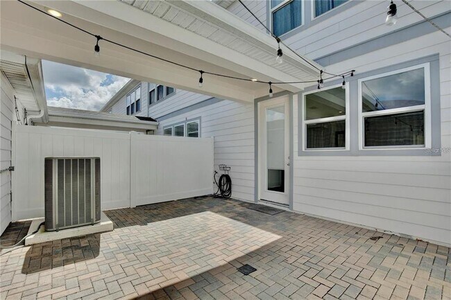 Building Photo - 14445 Sapelo Beach Dr