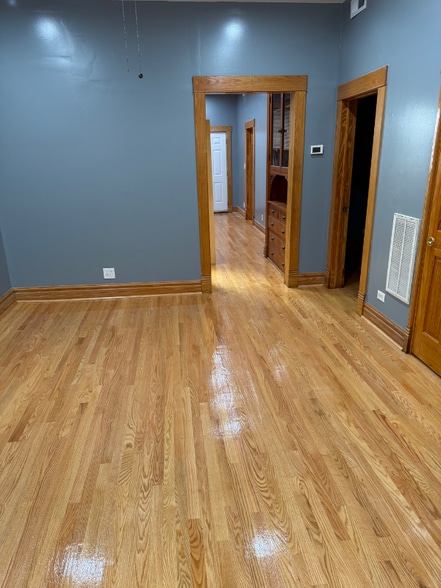 Building Photo - 2707 W Thomas St