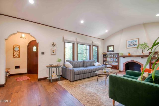 Building Photo - 1014 Stearns Dr