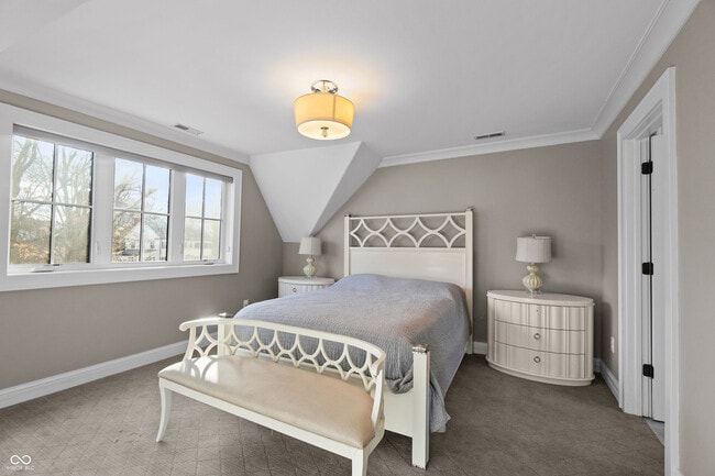 Building Photo - 1210 Golden Hill Dr