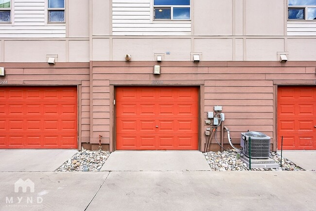 Building Photo - 10254 E 29th Dr