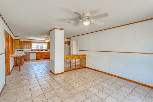 Building Photo - 6552 CR 403