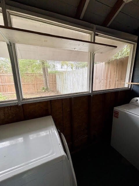 Building Photo - 210 E Phillips St