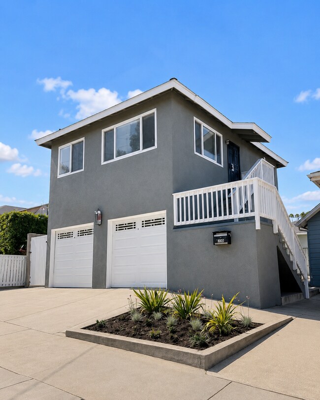 Building Photo - 241 S La Alameda Ave