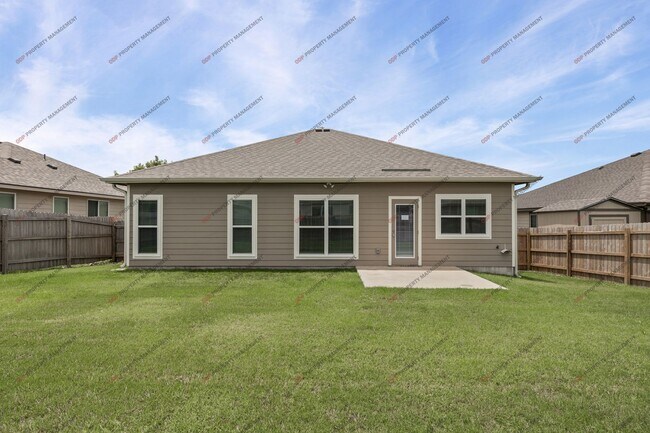 Building Photo - 8012 Bridgepointe Dr