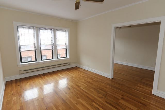 Building Photo - 629 W Cornelia Ave