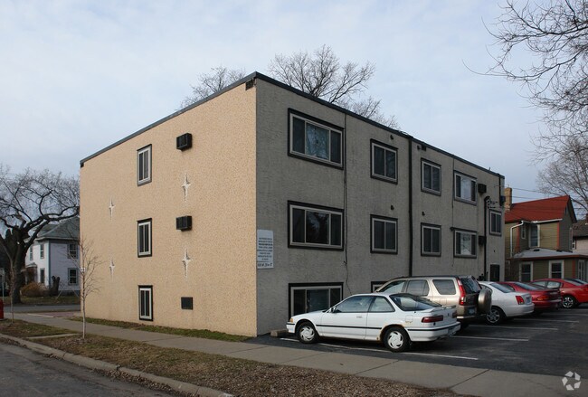 Building Photo - 500 West 28th Street