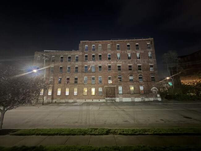 Building Photo - Harrison Terminal