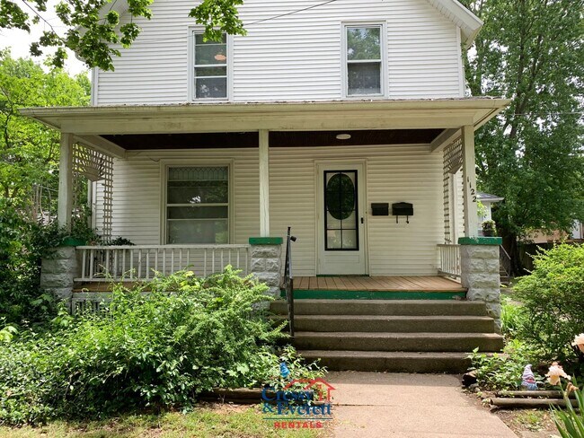 Building Photo - 1122 Regent St