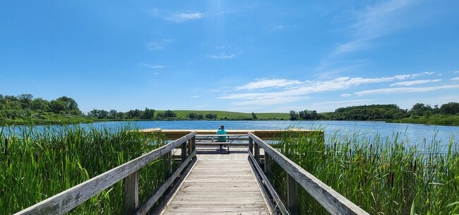 Building Photo - 5502 Cambridge Way