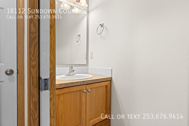 Building Photo - 18112 Sundown Ct SE