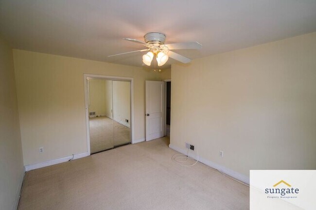 Building Photo - 8616 Pleasant Plains Rd