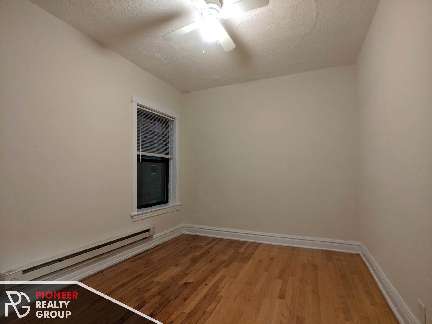 Building Photo - 630 W Cornelia Ave