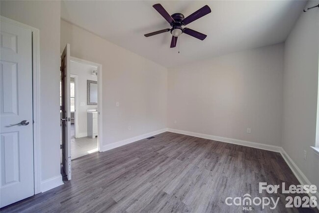 Building Photo - 112 Rockwell Ct