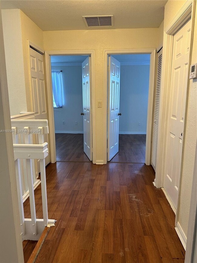 Building Photo - 2704 SE 15th Pl