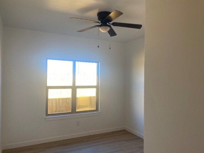 Building Photo - 5537 Itasca St