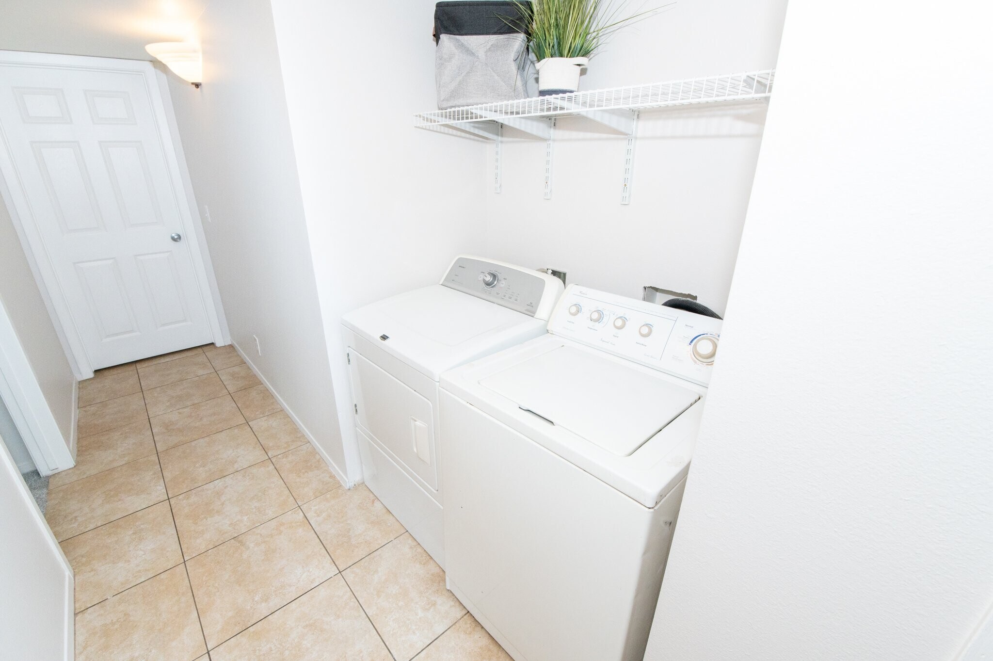 Building Photo - 543 S 900 E