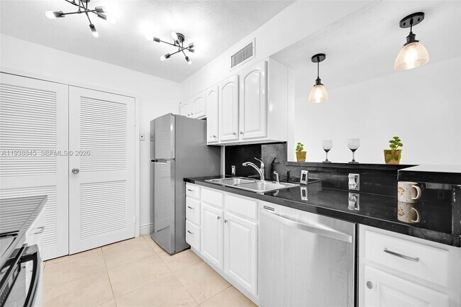 Building Photo - 7483 SW 82nd St