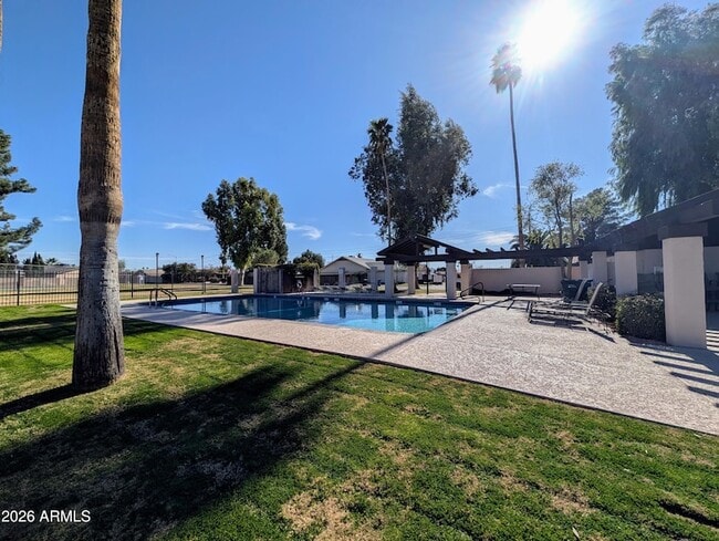 Building Photo - 10044 N 39th Ln