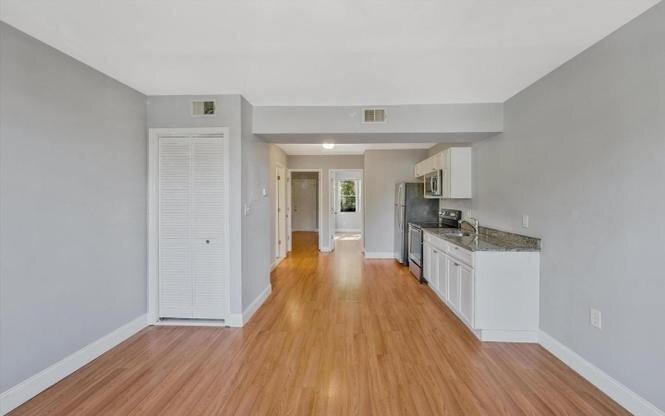 Building Photo - 433 Atlantic St SE