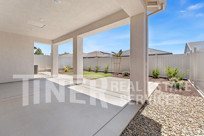 Building Photo - 3062 Pansona St