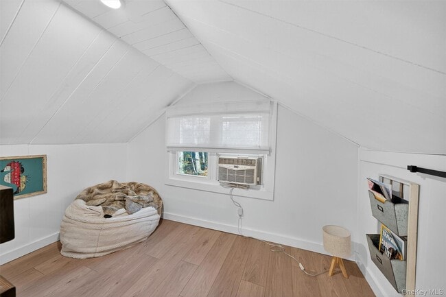 Building Photo - 7 4th Rd