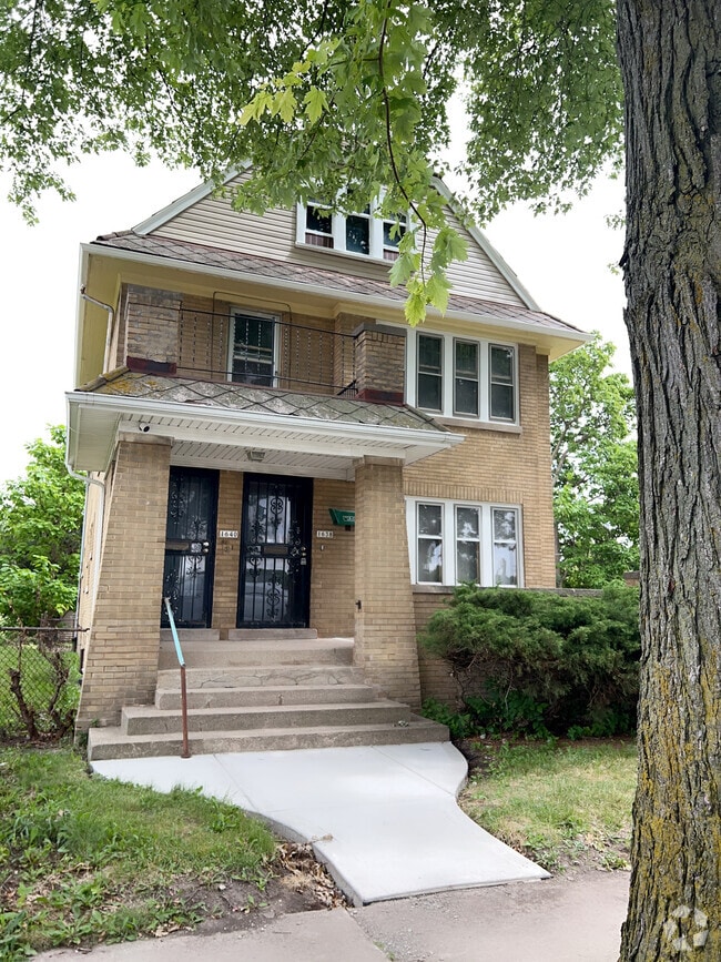 Building Photo - 1638 N 15th St