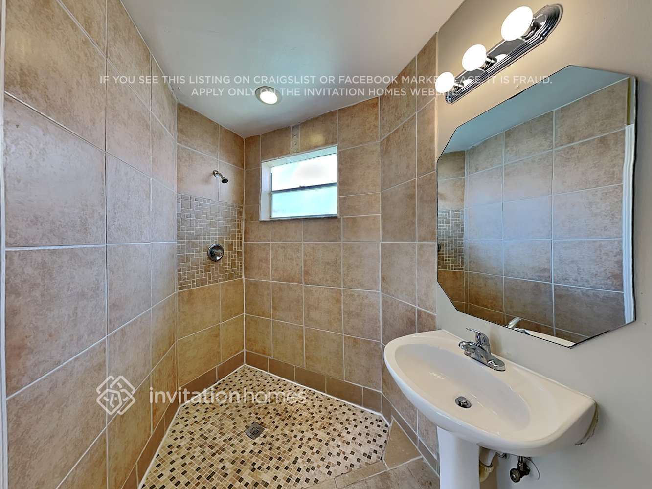 Building Photo - 4433 NW 67th Ave