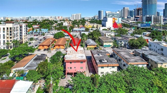 Building Photo - 458 SW 9th St