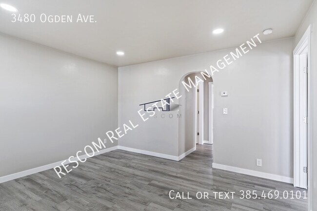 Building Photo - 3480 Ogden Ave