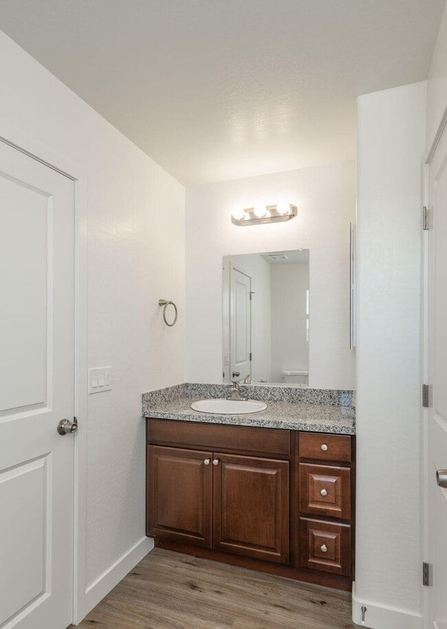 Building Photo - 7565 E Addis Ave